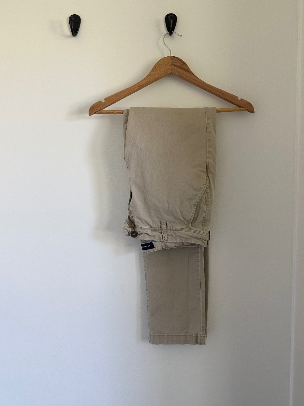 Aeropostale Slim Straight Chinos 30x34